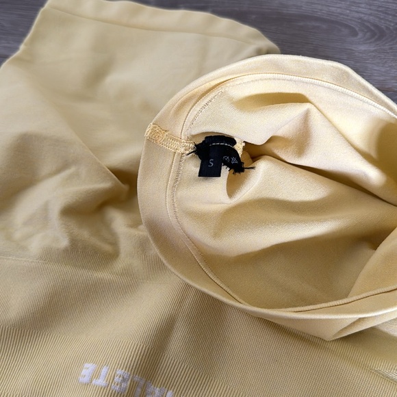 Lemonade Amplify Shorts - Picture 6 of 7